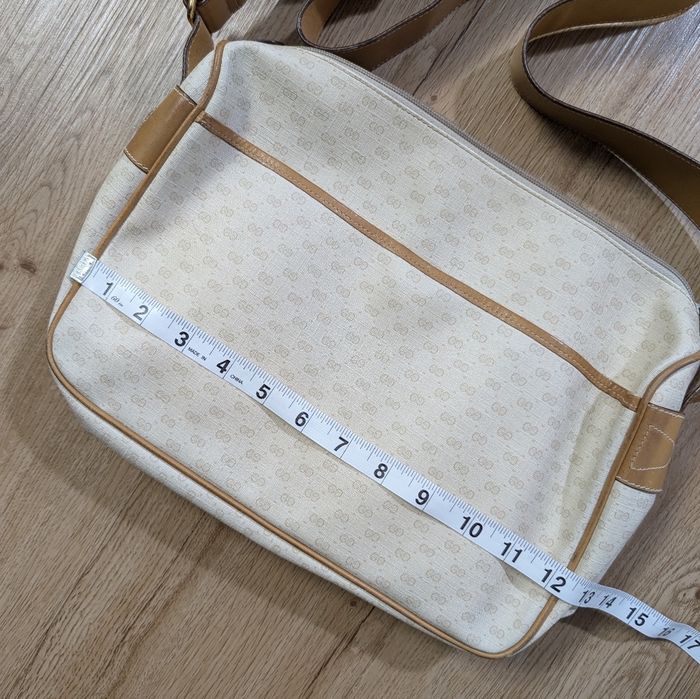 Gucci Crossbody - Picture 12 of 12